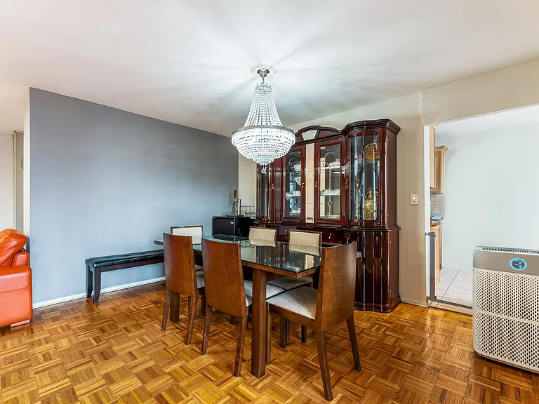 300 Winston Dr #318 — Photo 7