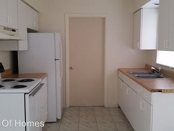 5th image of 133 E Esther St