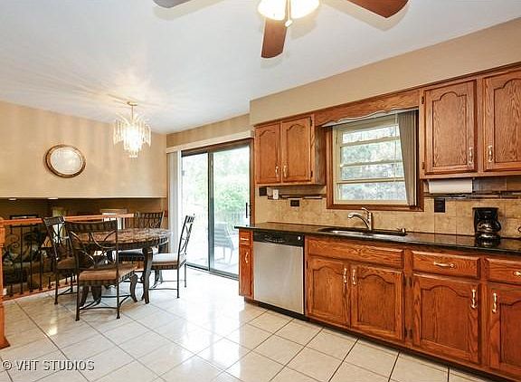 3rd image of 16513 Evergreen Dr