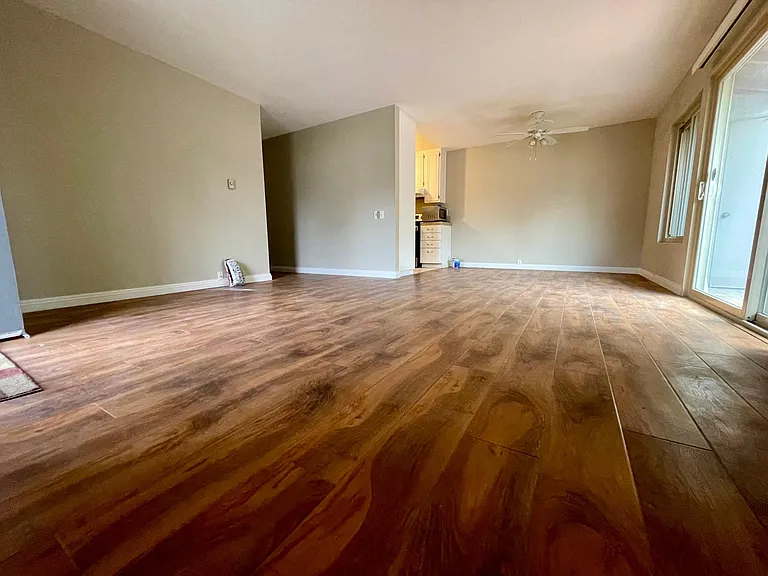 4350 Vision Dr — Photo 2