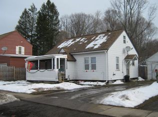 8 McMaster St, Bath, NY 14810