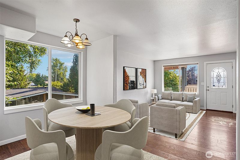 5th image of 11425 A Street S
