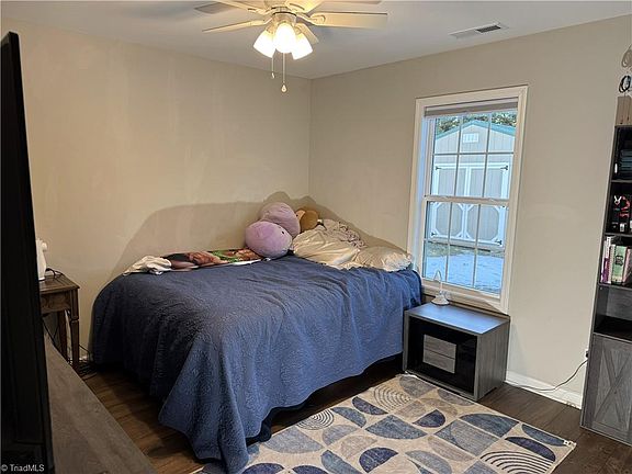 5th image of 5880 Oak Knoll Dr