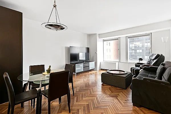 1st image of 150 W 56th St APT 3404