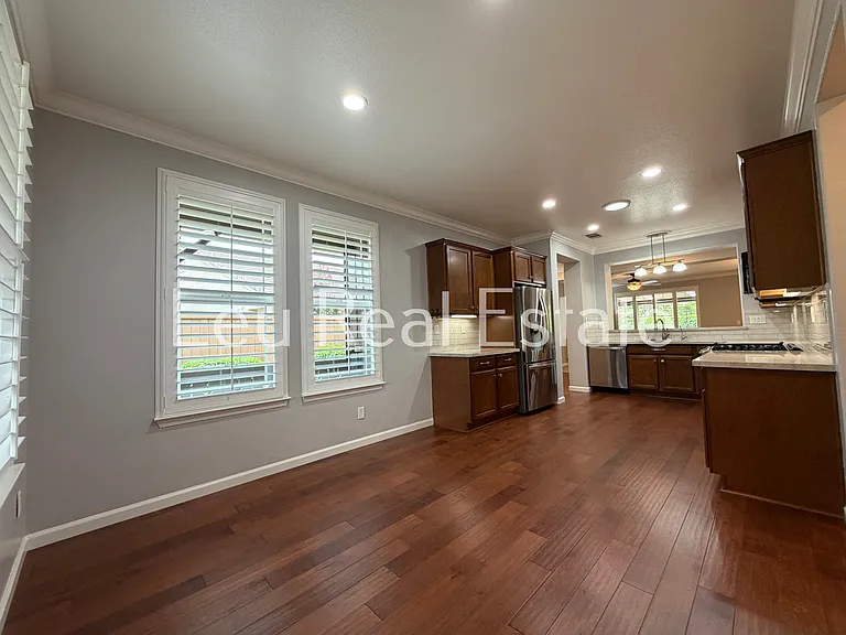 7424 Foxburgh Ct — Photo 5