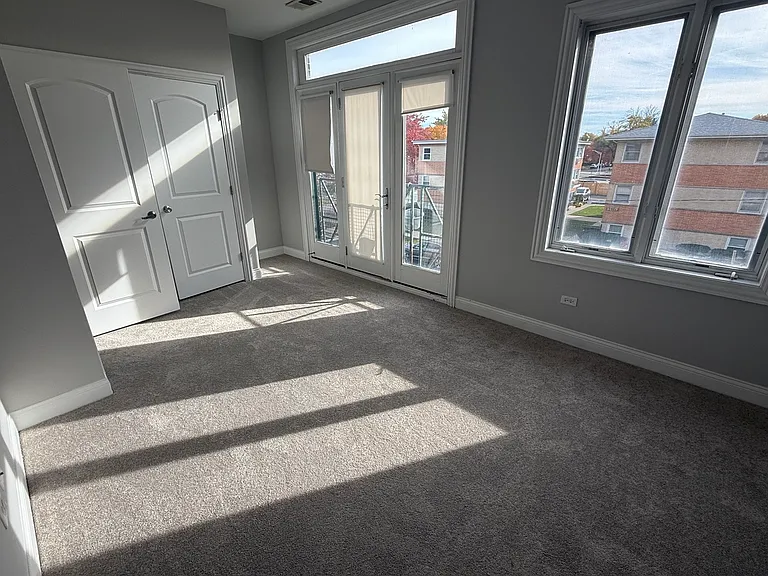 7016 W Medill Ave — Photo 11