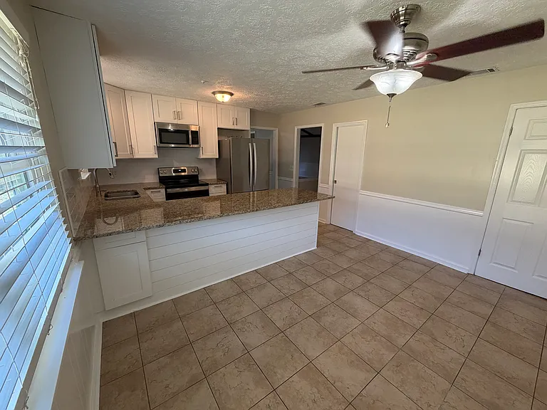 7612 Peridot Ln — Photo 8