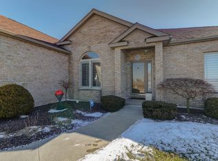 901 Pheasant Run Rd, Tuscola, IL 61953