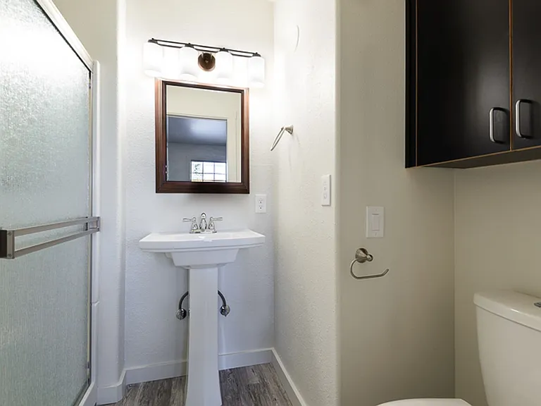 2334 NE Holliday Ave #3 — Photo 11