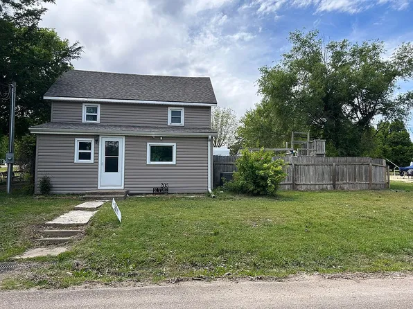 205 N Vine St, Glen Elder, KS 67446
