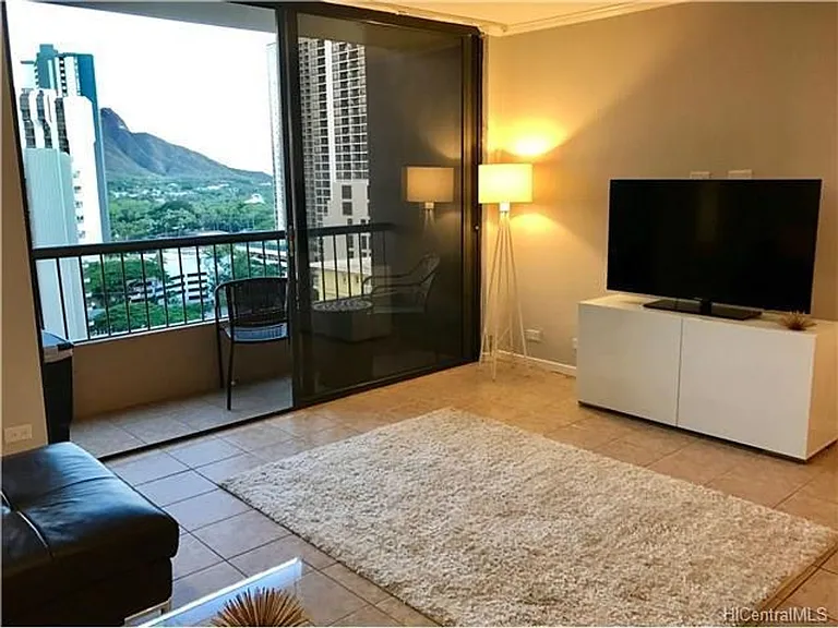 320 Liliuokalani Ave #1701 — Photo 9