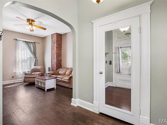 2nd image of 528 Hillsboro Ave