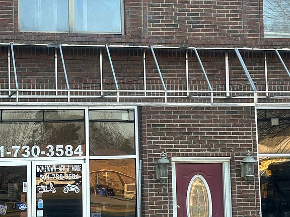 2nd image of 1265A Harkrider St #A