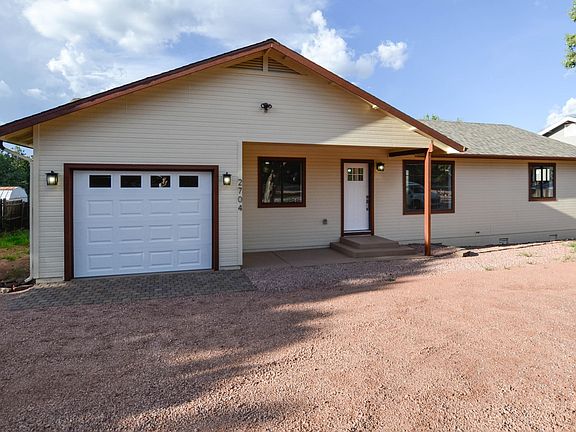 3rd image of 2704 W Palmer Dr
