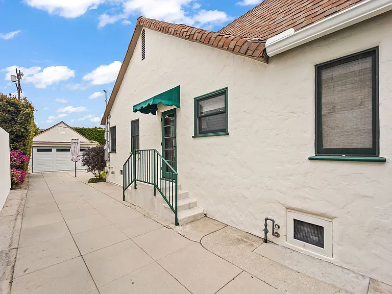 10342 Keswick Ave — Photo 24