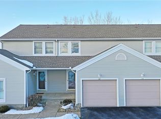 185 Pineview Dr NE, Warren, OH 44484