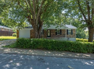 204 Kelly St, Paris, KY 40361