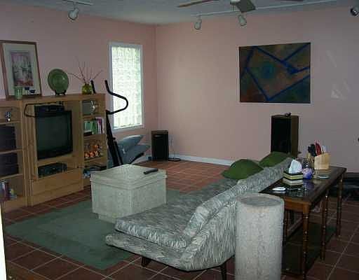 2nd image of 1535 Osprey Ln