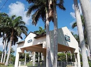 5277 Isla Key Blvd S APT 421, St Petersburg, FL 33715