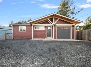 1955 28th St, Coos Bay, OR 97420