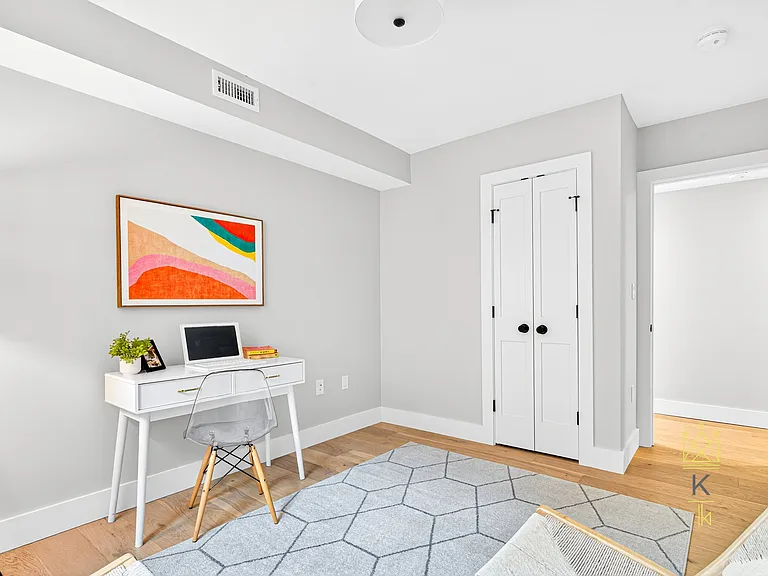 584 Cambridge St #8 — Photo 12
