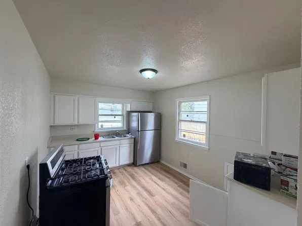5920 N 37th St, Milwaukee, WI 53209
