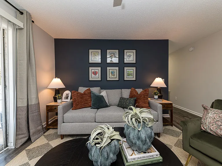 Spacious living room