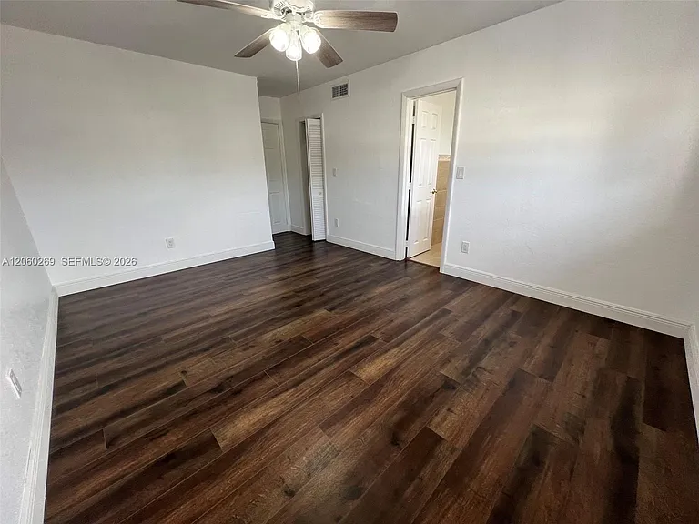 1820 W 72nd Pl — Photo 12
