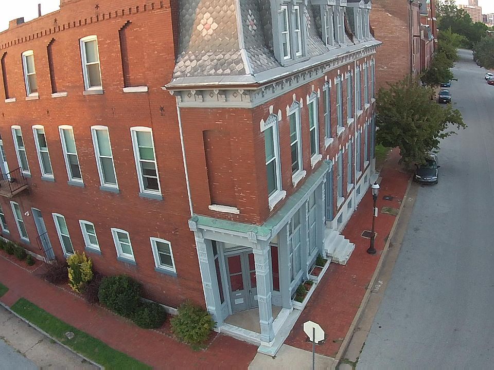5 Unit Apartment Building
