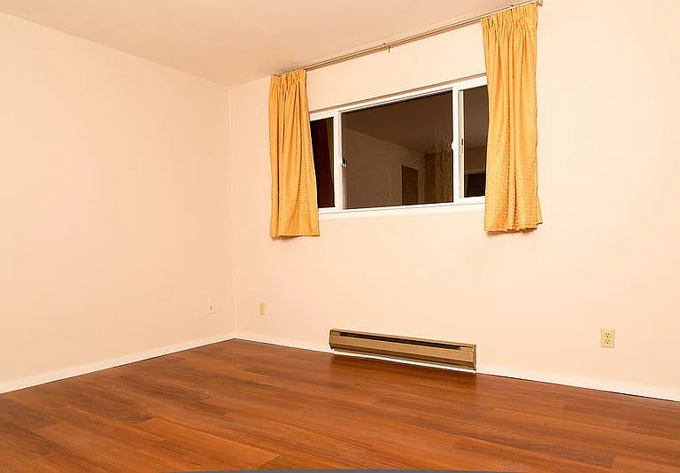 321 Bellevue Way SE #301 — Photo 13