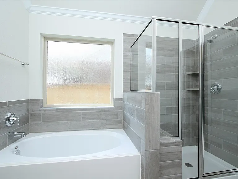 15230 Kickapoo Cavern Dr — Photo 23