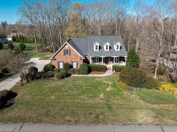 5622 Vance Ridge Ct, Belews Creek, NC 27009