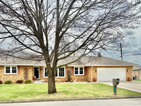 701 W Brentwood Dr, Gibsonburg, OH 43431