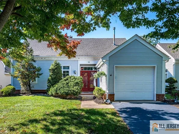 64 Winthrop Rd, Monroe Township, NJ 08831