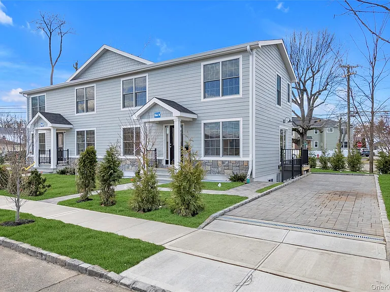 1 Manhasset Ave #B — Photo 2