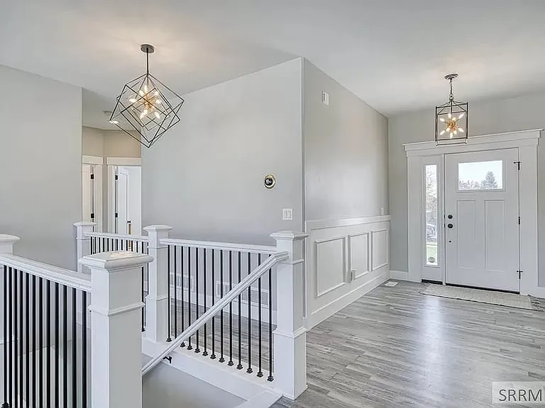 970 Pine Brook Ln #1 — Photo 2