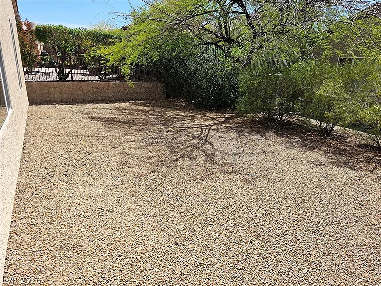2259 Sandstone Cliffs Dr — Photo 30