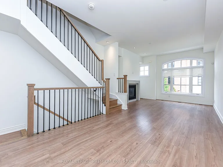 33 Salvador Allende Ct — Photo 9