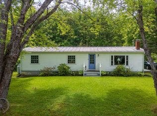 166 Washington St, Camden, ME 04843