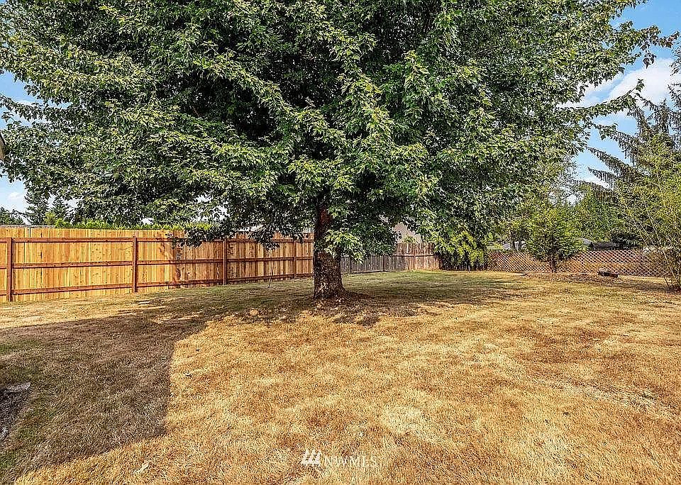 2nd image of 124 Maddock Pl