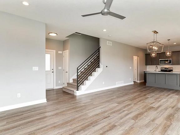4th image of 8864 Primo Ln