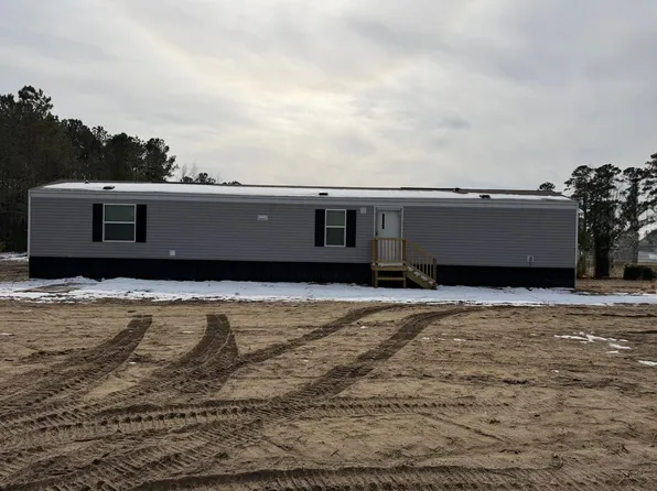 811 Bluebird Rd, Loris, SC 29569