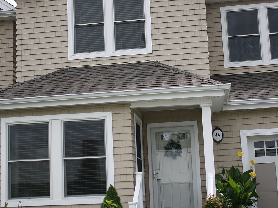 1st image of 44 Meadow Dr