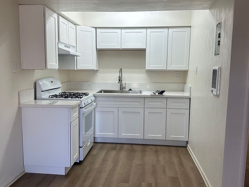 2nd image of 321 W Palais Rd #58