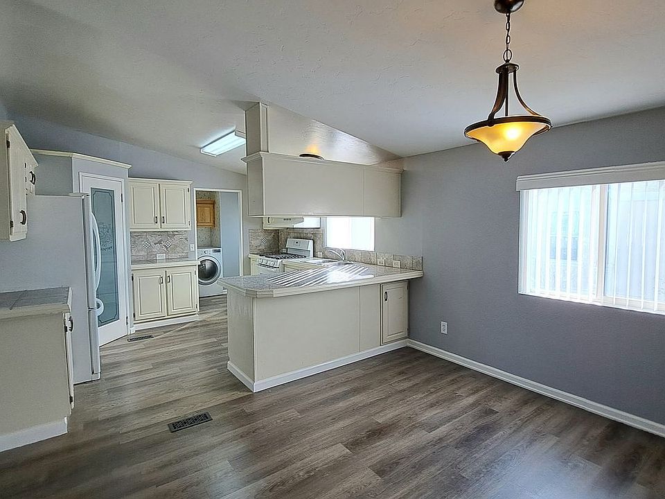 1st image of 4221 Jadestone Ave