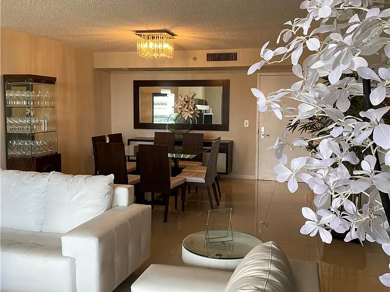 3500 Mystic Pointe Dr #2607 — Photo 7