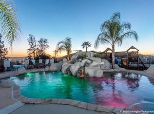 12366 Winter Gardens Dr, Lakeside, CA 92040