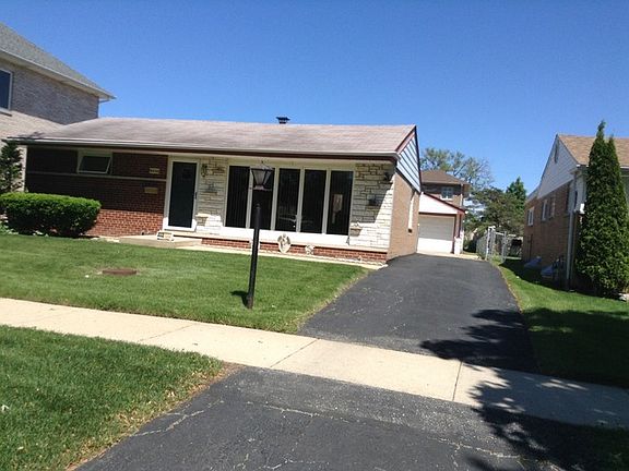 3rd image of 8333 N Odell Ave