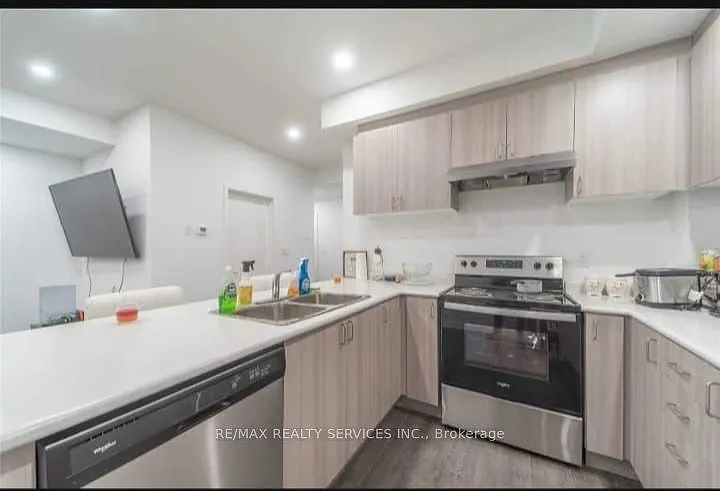 11A Falaise Rd — Photo 2