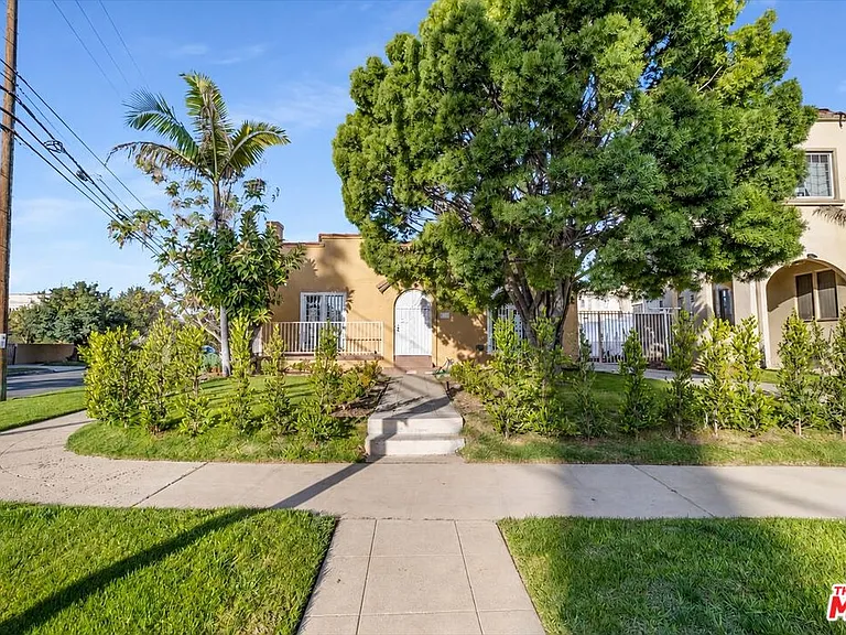 1185 S Tremaine Ave — Photo 3